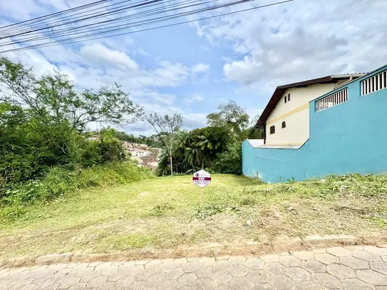 Terreno no Água Verde